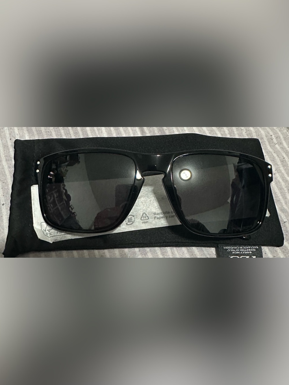 Men's Black Square Sunglasses - Classic Style Oakley Holbrook